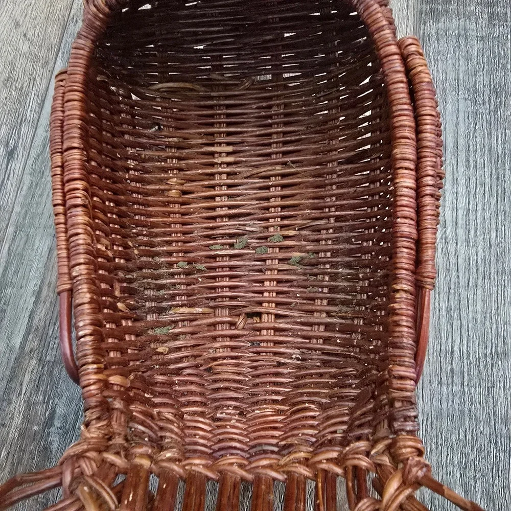 Rooster Woven Basket Wooden Comb Beak Brown Farmhouse Wicker